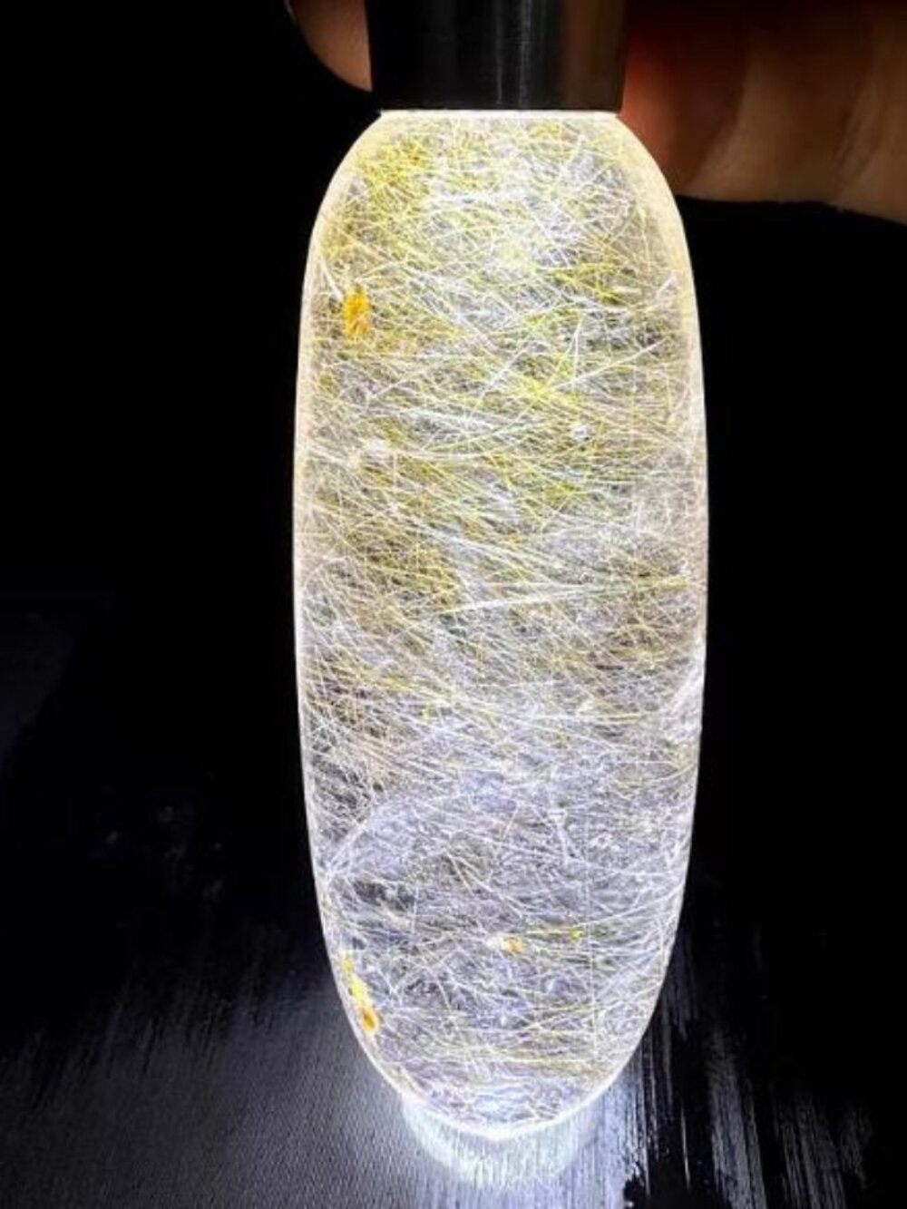 Transparent white crystals